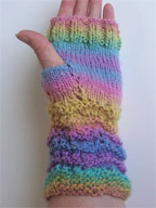 Wave Fingerless Gloves in Mochi Plus