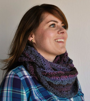 Mochi Plus Shell Cowl