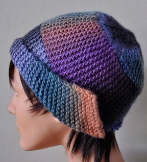 Swirl Hat in Mochi Plus